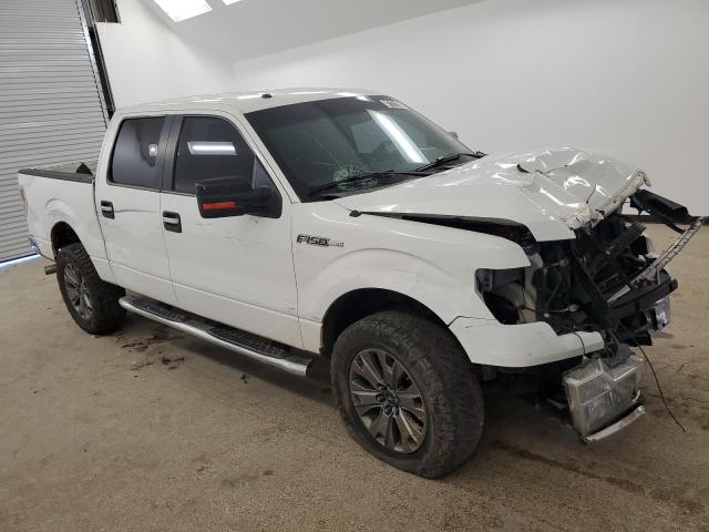 1FTFW1CF1EFD08328 - 2014 FORD F150 SUPERCREW WHITE photo 4