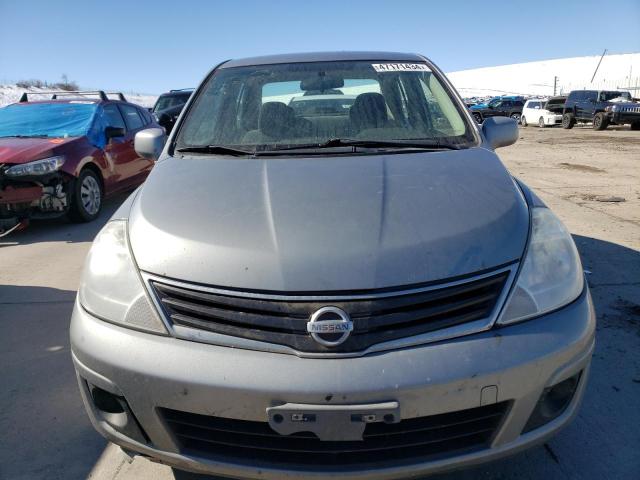 3N1BC1APXBL432301 - 2011 NISSAN VERSA S GRAY photo 5