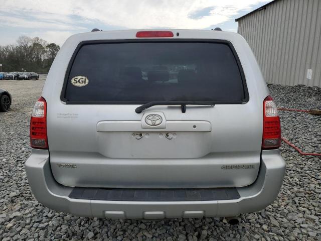 JTEZU14R360069957 - 2006 TOYOTA 4RUNNER SR5 SILVER photo 6