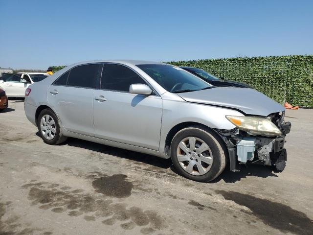 4T1BF3EK0BU712714 - 2011 TOYOTA CAMRY BASE SILVER photo 4