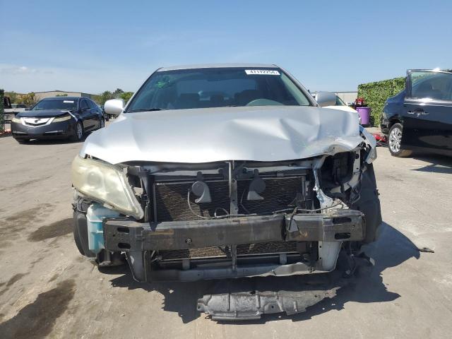 4T1BF3EK0BU712714 - 2011 TOYOTA CAMRY BASE SILVER photo 5