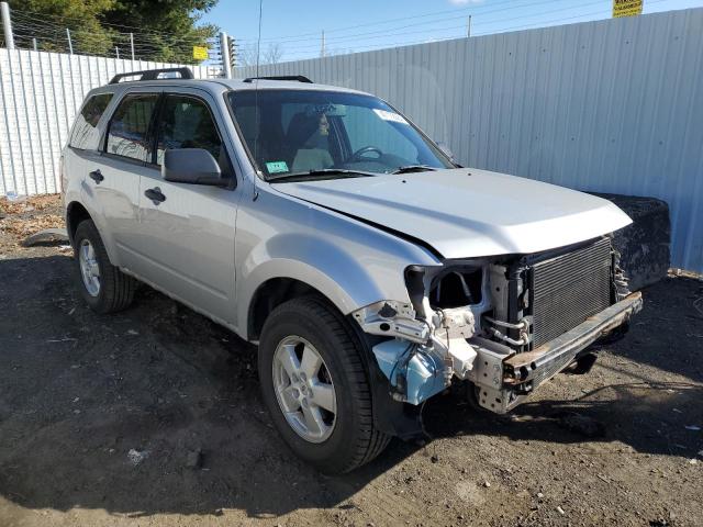 1FMCU93G69KC04569 - 2009 FORD ESCAPE XLT SILVER photo 4