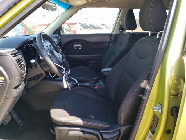 KNDJN2A27G7837878 - 2016 KIA SOUL GREEN photo 7