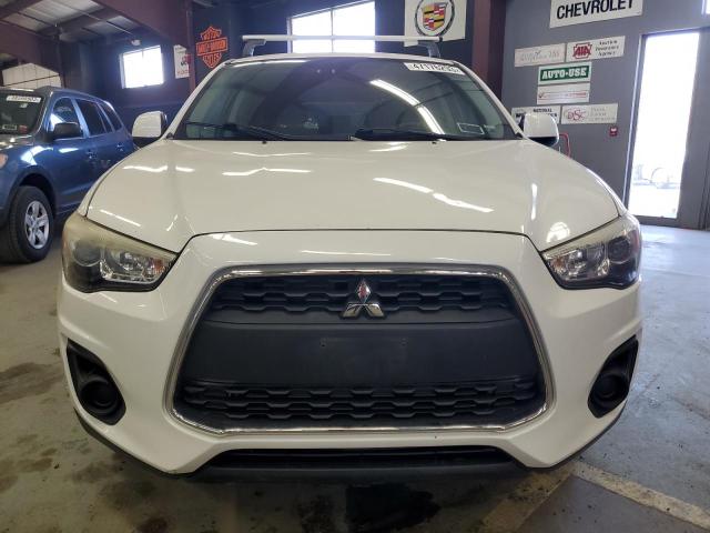 4A4AR3AU4DE021125 - 2013 MITSUBISHI OUTLANDER ES WHITE photo 5