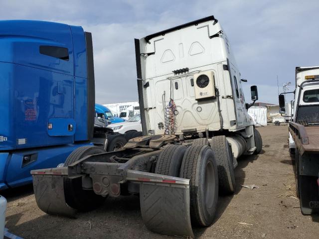 1FUJGLDR6JLJZ2494 - 2018 FREIGHTLINER CASCADIA 1 Белый фото 4