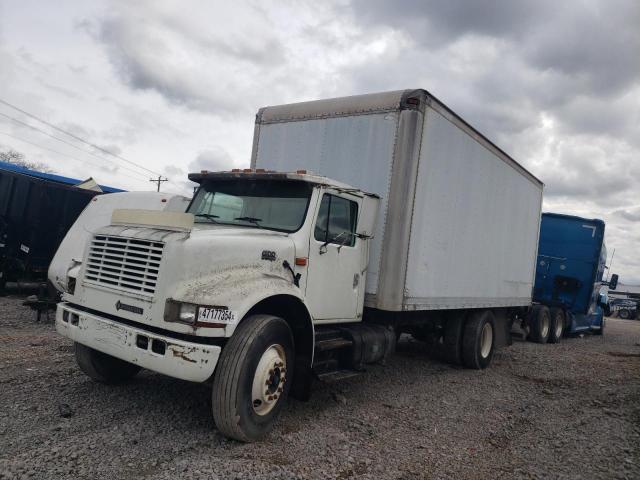 2001 INTERNATIONAL 4000 4900, 