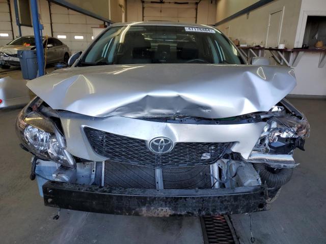 1NXBU4EE0AZ265189 - 2010 TOYOTA COROLLA AU BASE SILVER photo 11