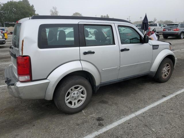 1D4PT2GKXBW599517 - 2011 DODGE NITRO SE SILVER photo 3