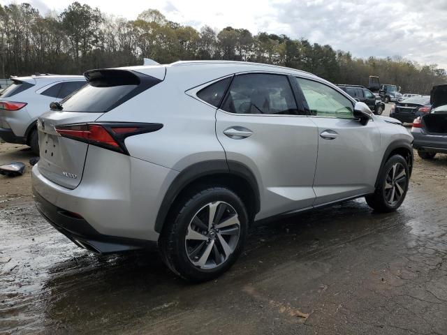 JTJYARBZ4K2144557 - 2019 LEXUS NX 300 BASE 银色 照片 3