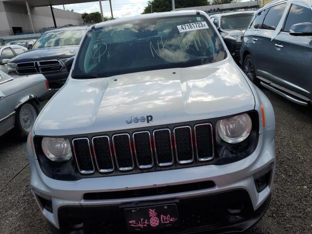 ZACNJAAB5LPL03344 - 2020 JEEP RENEGADE SPORT SILVER photo 5