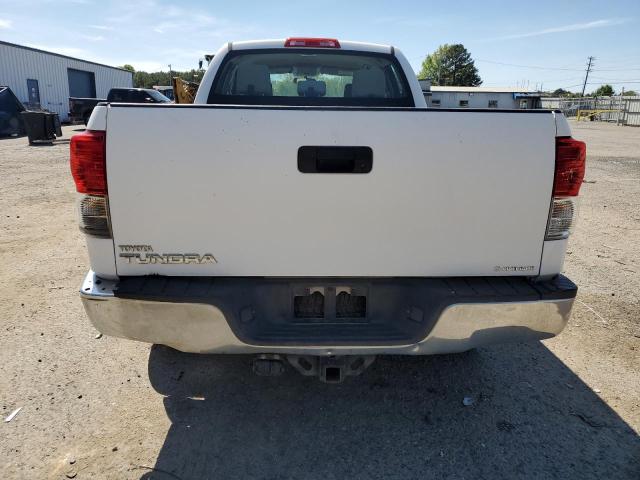 5TFRM5F10BX023393 - 2011 TOYOTA TUNDRA DOUBLE CAB SR5 WHITE photo 6