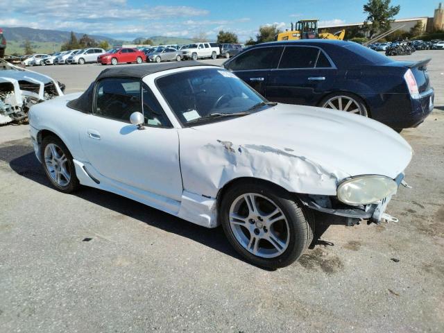 JM1NB353850410797 - 2005 MAZDA MX-5 MIATA BASE WHITE photo 4