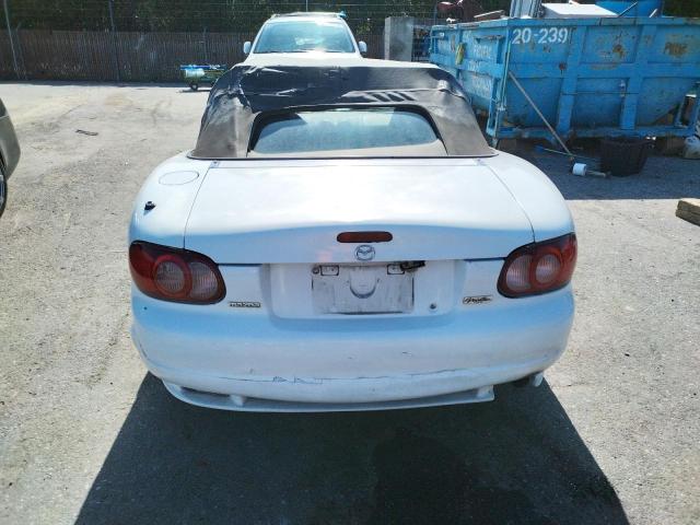 JM1NB353850410797 - 2005 MAZDA MX-5 MIATA BASE WHITE photo 6