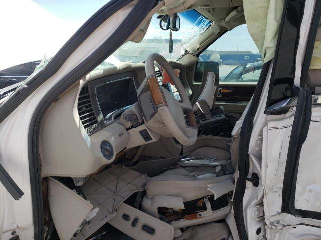 5LMJJ3H56BEJ05126 - 2011 LINCOLN NAVIGATOR L WHITE photo 7