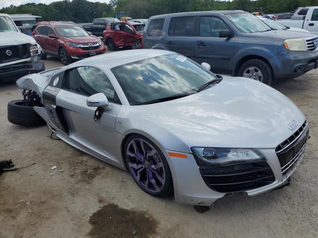 WUAENAFG4BN001307 - 2011 AUDI R8 5.2 QUATTRO SILVER photo 4