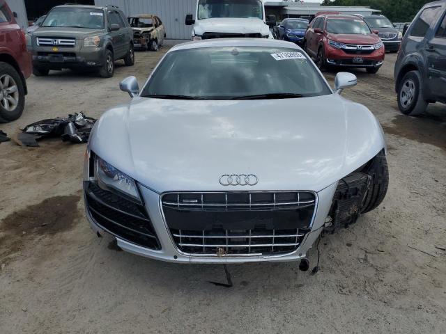 WUAENAFG4BN001307 - 2011 AUDI R8 5.2 QUATTRO SILVER photo 5