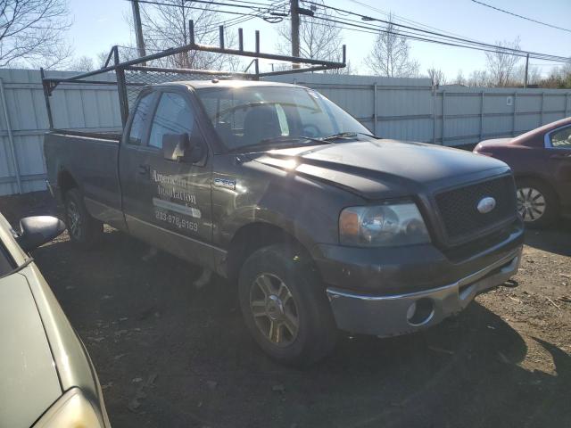 1FTRF14526NB07046 - 2006 FORD F150 GRAY photo 4