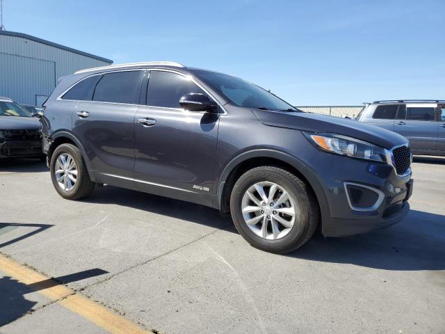 5XYPGDA54HG277025 - 2017 KIA SORENTO LX CHARCOAL photo 4