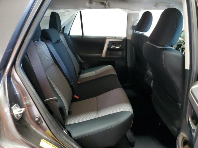 JTEBU5JR1J5549438 - 2018 TOYOTA 4RUNNER SR5/SR5 PREMIUM GRAY photo 11