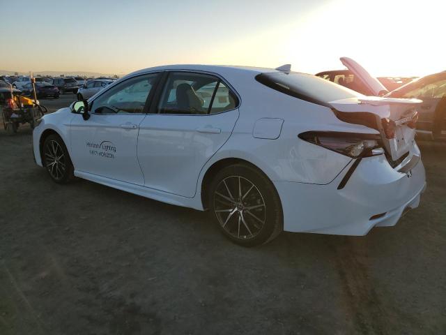 4T1G11AK9PU180501 - 2023 TOYOTA CAMRY SE NIGHT SHADE WHITE photo 2