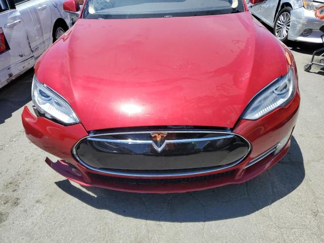 5YJSA1H15EFP39415 - 2014 TESLA MODEL S RED photo 11