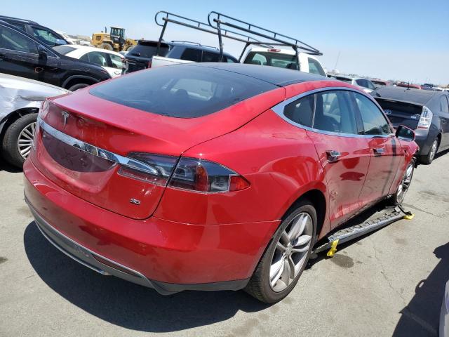 5YJSA1H15EFP39415 - 2014 TESLA MODEL S RED photo 3