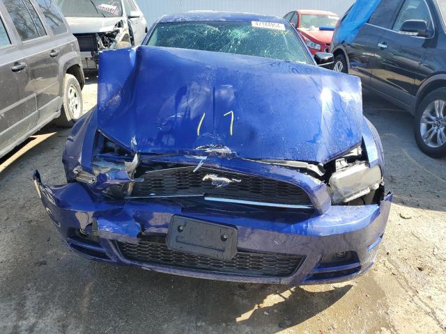 1ZVBP8AM3E5235651 - 2014 FORD MUSTANG BLUE photo 5