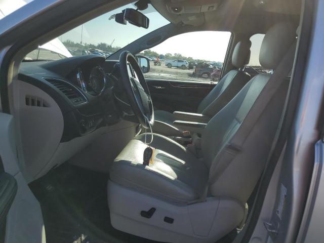 2A4RR8DG6BR783623 - 2011 CHRYSLER TOWN & COU TOURING L SILVER photo 7