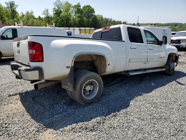 1GCJC33678F111182 - 2008 CHEVROLET SILVERADO C3500 WHITE photo 3