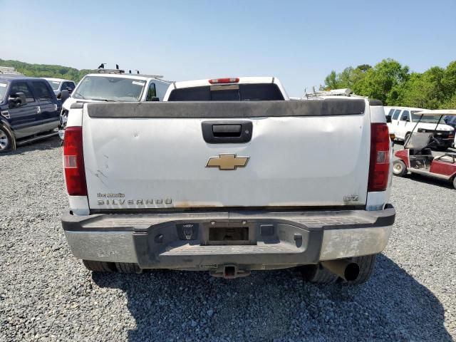 1GCJC33678F111182 - 2008 CHEVROLET SILVERADO C3500 WHITE photo 6