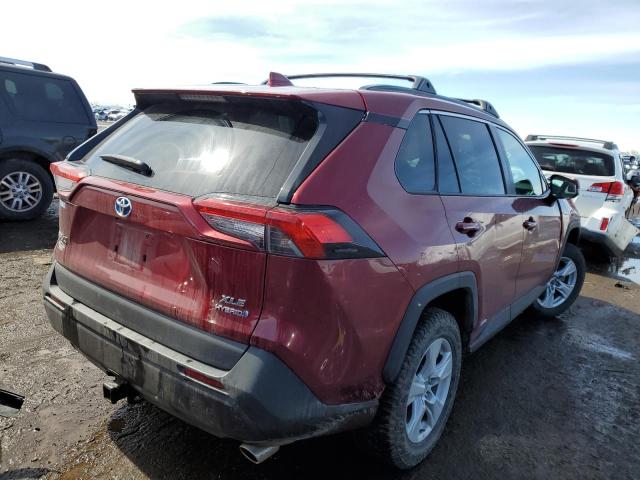 4T3R6RFV9MU022710 - 2021 TOYOTA RAV4 XLE BURGUNDY photo 3