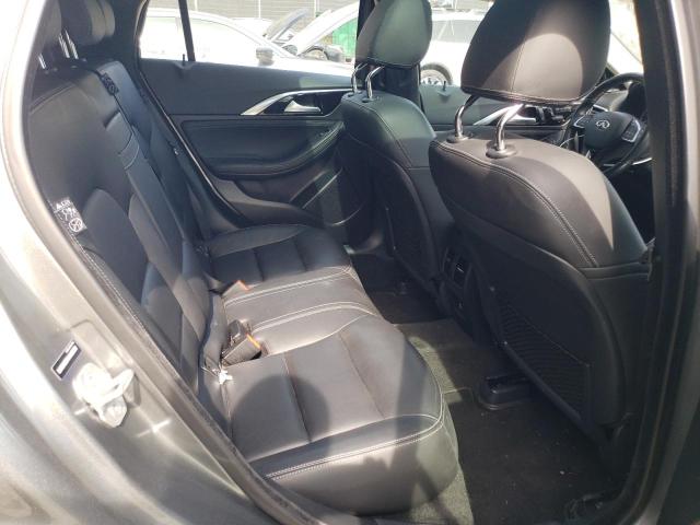 SJKCH5CR1HA036800 - 2017 INFINITI QX30 BASE GRAY photo 11