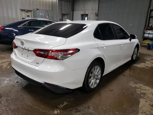 4T1B11HK8KU683543 - 2019 TOYOTA CAMRY L WHITE photo 3