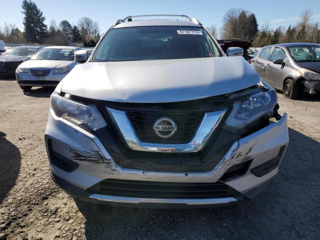 KNMAT2MV0JP540115 - 2018 NISSAN ROGUE S SILVER photo 5