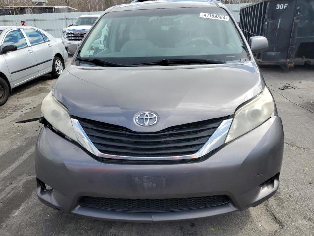 5TDKK3DCXBS175073 - 2011 TOYOTA SIENNA LE GRAY photo 5