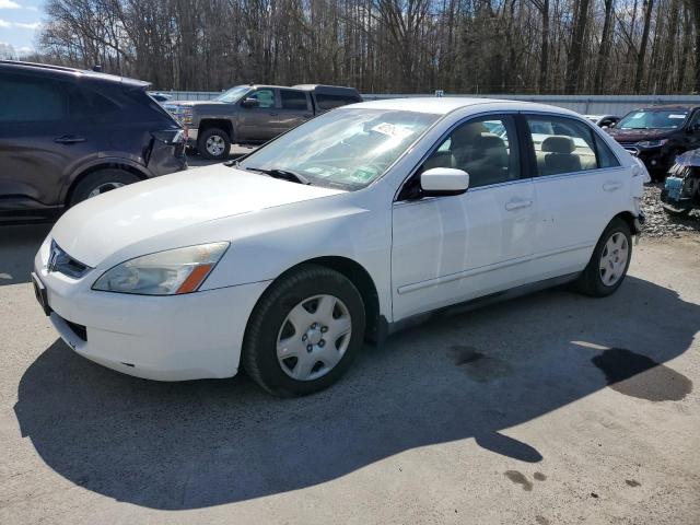 1HGCM56455A118587 - 2005 HONDA ACCORD LX WHITE photo 1