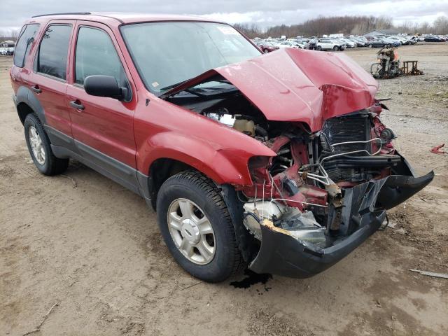 1FMYU93163KD91742 - 2003 FORD ESCAPE XLT RED photo 4