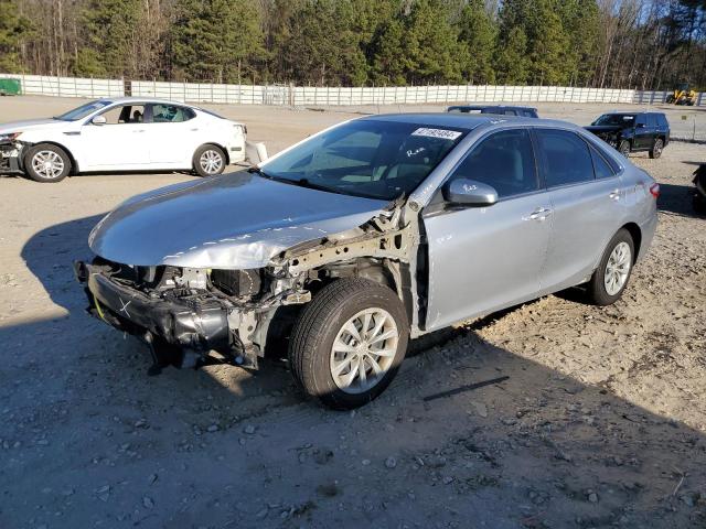 4T1BF1FK0GU139288 - 2016 TOYOTA CAMRY LE SILVER photo 1