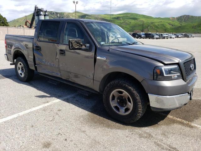 1FTRW12W75KC75549 - 2005 FORD F150 SUPERCREW GRAY photo 4