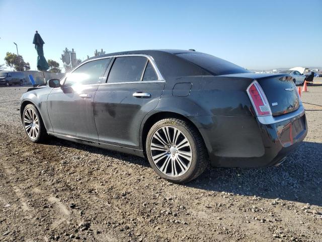 2C3CCADT8DH635293 - 2013 CHRYSLER 300C VARVATOS BLACK photo 2