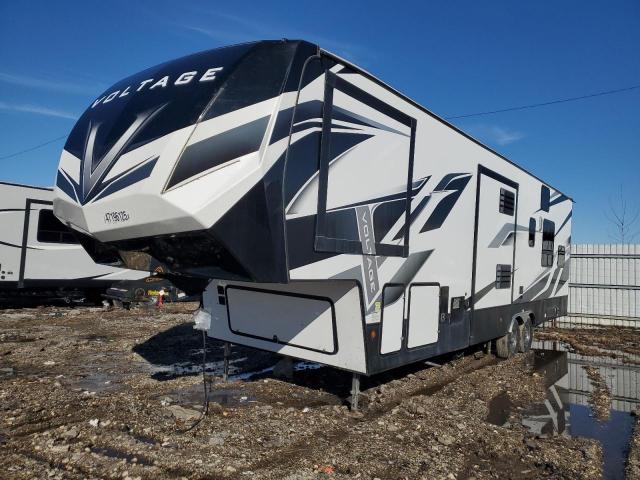 4YDF35525LZ990732 - 2020 KEYSTONE TRAILER TWO TONE photo 2