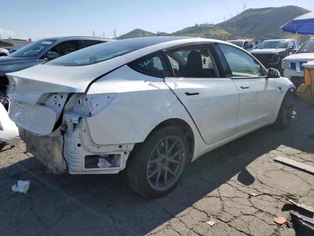 5YJ3E1EA2NF316689 - 2022 TESLA MODEL 3 WHITE photo 3