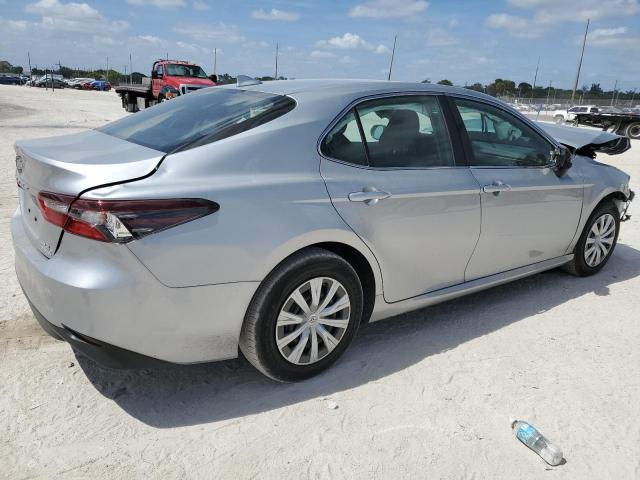 4T1H31AKXPU046272 - 2023 TOYOTA CAMRY LE SILVER photo 3