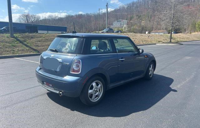 WMWSU3C5XBT099124 - 2011 MINI COOPER BLUE photo 4