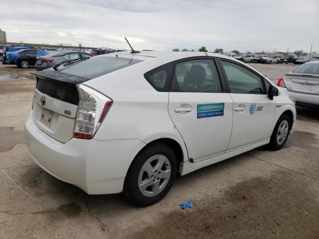 3N1CN7AP8JL845320 - 2018 NISSAN VERSA S SILVER photo 3