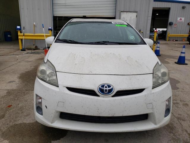 3N1CN7AP8JL845320 - 2018 NISSAN VERSA S SILVER photo 5