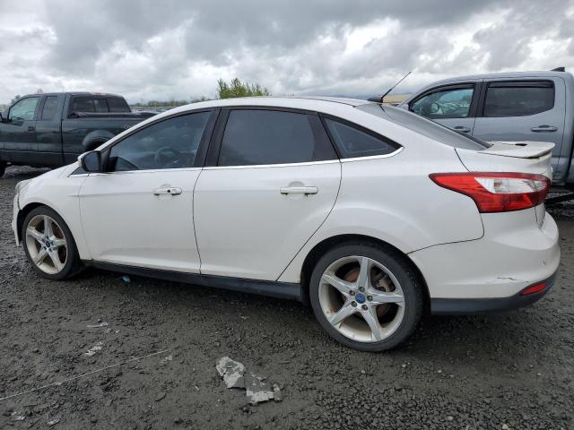 1FAHP3J20CL227147 - 2012 FORD FOCUS TITANIUM WHITE photo 2