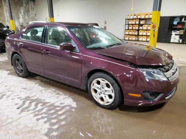 3FAHP0HAXBR102393 - 2011 FORD FUSION SE BURGUNDY photo 4