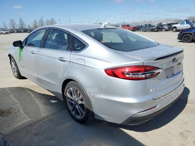 3FA6P0RU2KR255768 - 2019 FORD FUSION TITANIUM SILVER photo 2