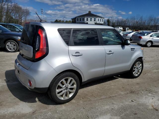 KNDJP3A5XJ7552870 - 2018 KIA SOUL + SILVER photo 3